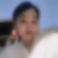 Alivia, 25
